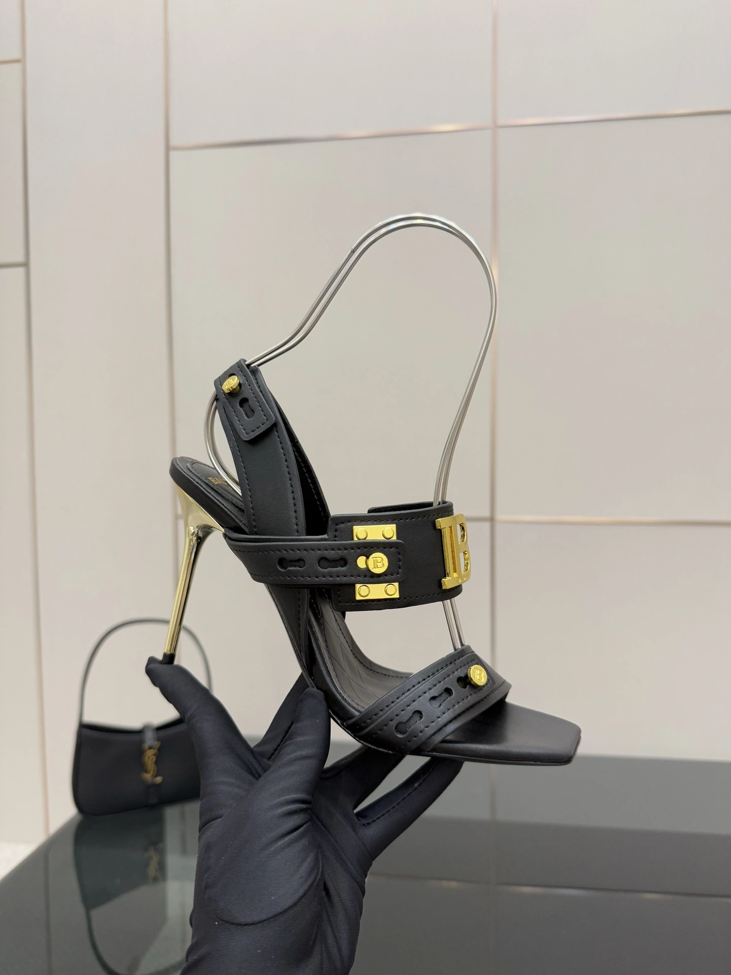 COCO-- 21871i9 EN1UH086LVITEAD Heel height：10.5CM cowhide item:E-X158E09802T